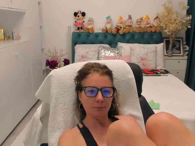 SalomeJade webcam