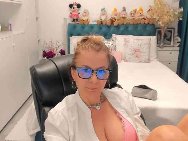 SalomeJade