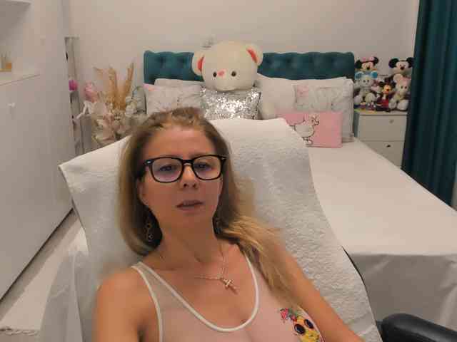SalomeJade webcam