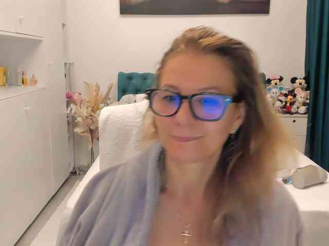 SalomeJade webcam