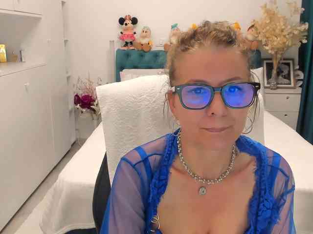 SalomeJade webcam