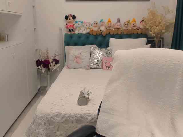 SalomeJade Sex Cam Show