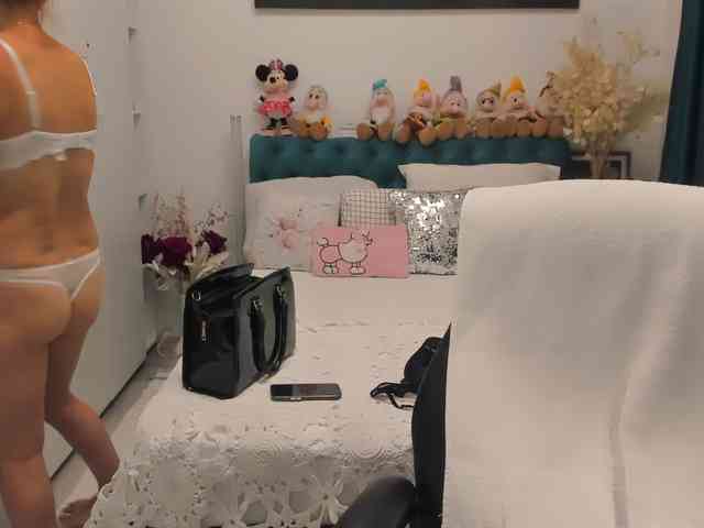 SalomeJade webcam