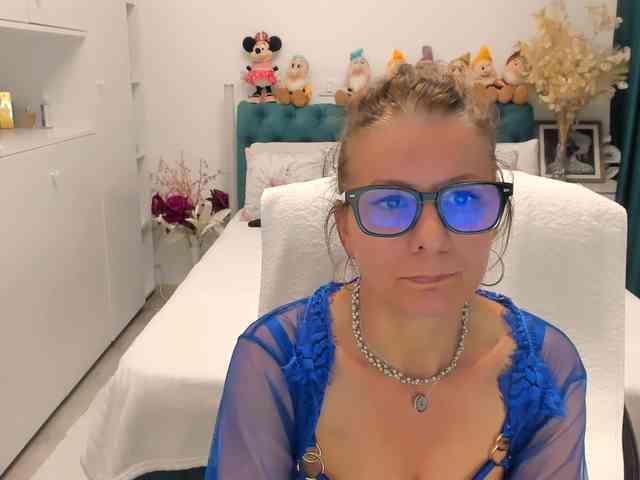 SalomeJade webcam