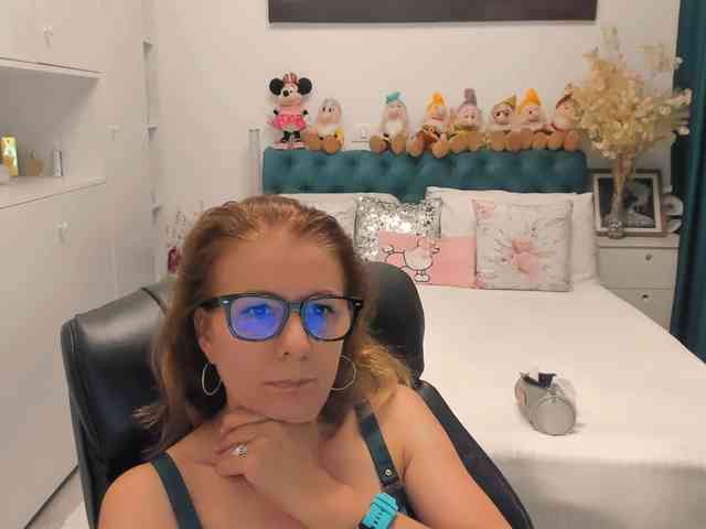 SalomeJade webcam