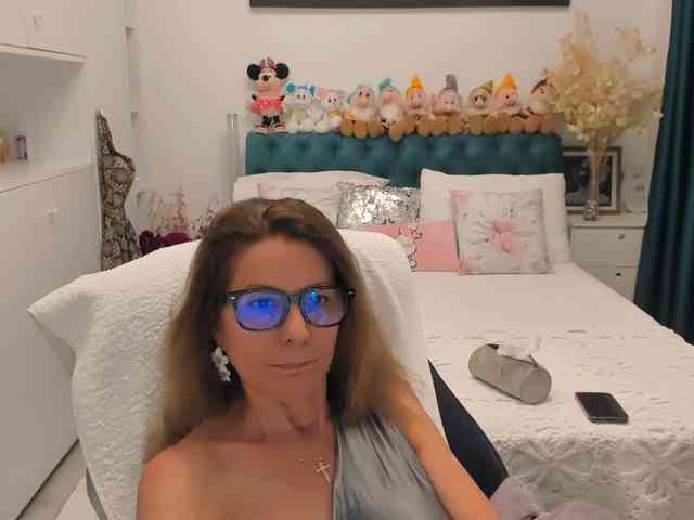 SalomeJade webcam