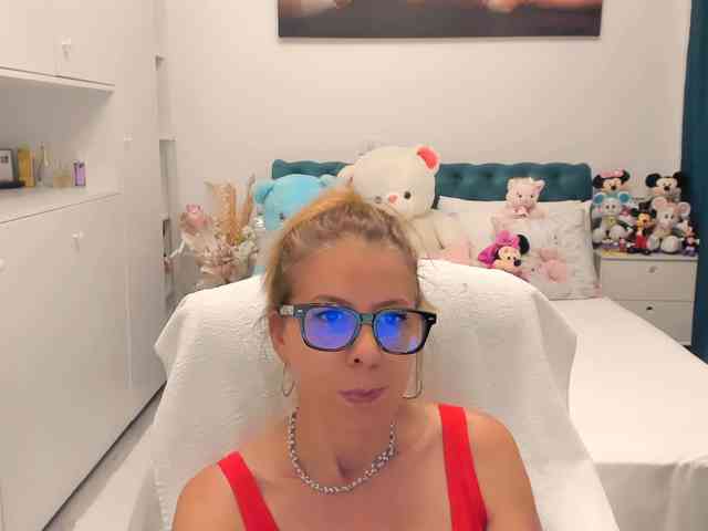 SalomeJade webcam