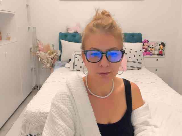 SalomeJade webcam