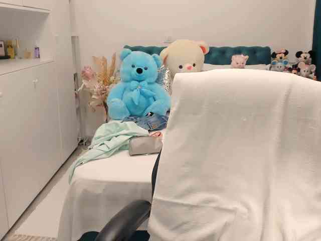 SalomeJade Live Webcam on BongaCams