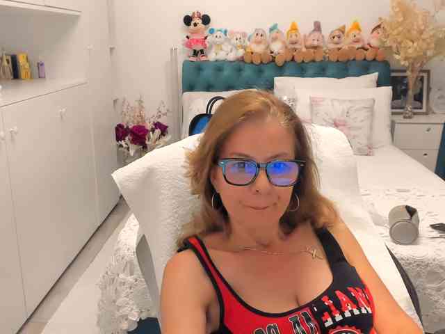 SalomeJade webcam