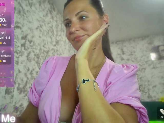AwesomeGirlll live cam on BongaCams