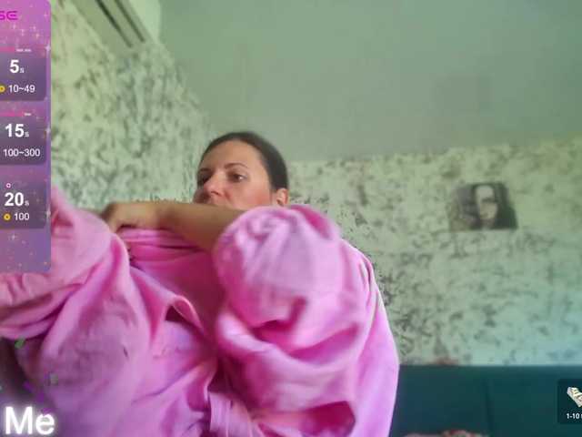 AwesomeGirlll live cam on BongaCams
