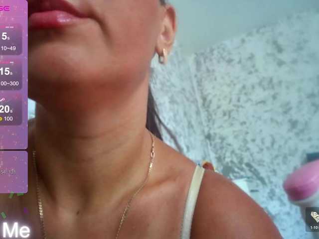 AwesomeGirlll live cam on BongaCams