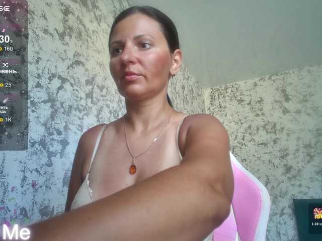 AwesomeGirlll live cam on BongaCams