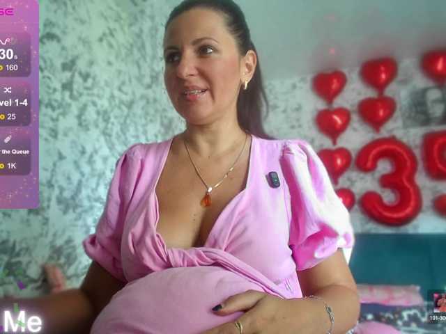 AwesomeGirlll live cam on BongaCams