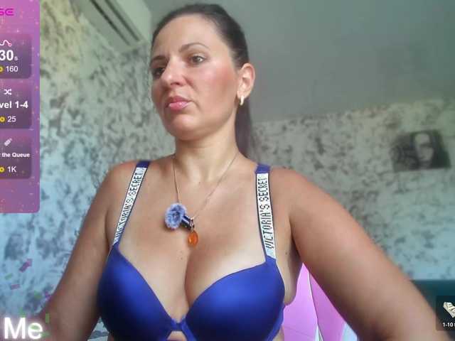 AwesomeGirlll live cam on BongaCams
