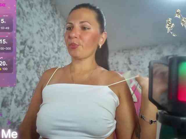MistressMMM webcam