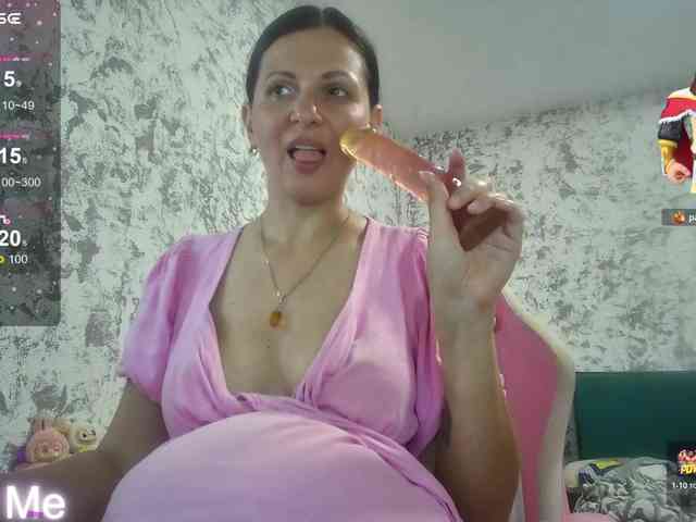 MistressMMM webcam