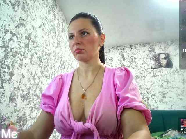 MistressMMM webcam