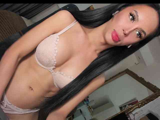 prettyjulia03 Sex Cam Show