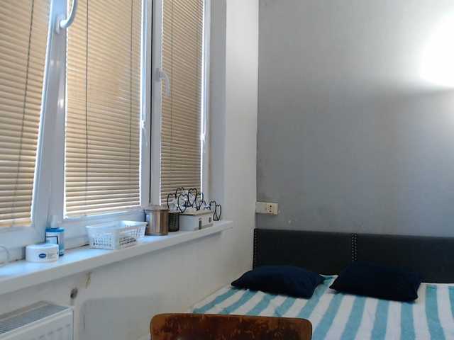 Bessy123 live cam on BongaCams