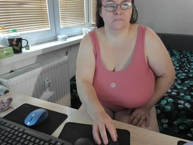 Bessy123 live cam on BongaCams