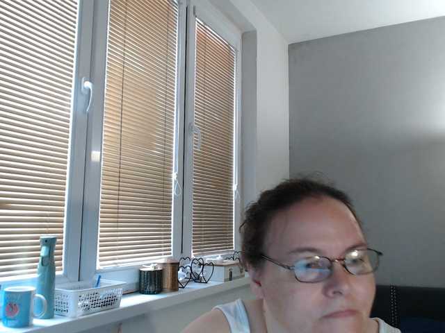 Bessy123 live cam on BongaCams
