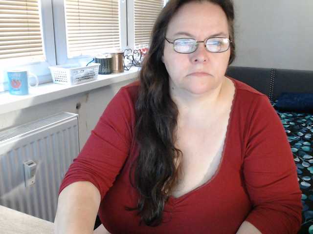 Bessy123 live cam on BongaCams