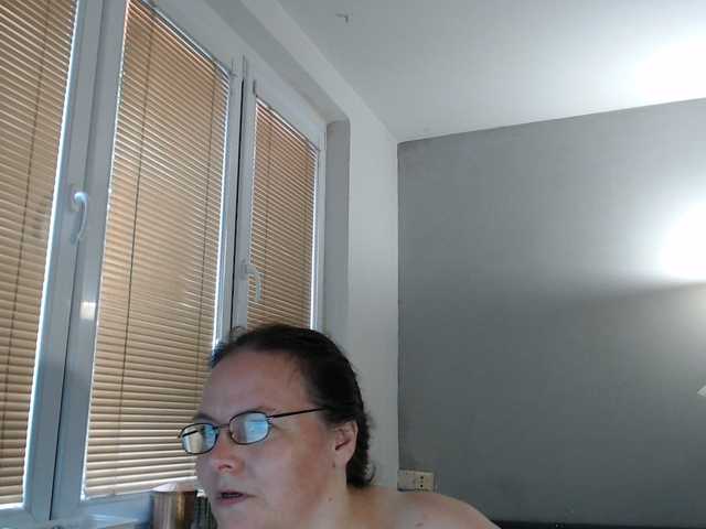 Bessy123 live cam on BongaCams