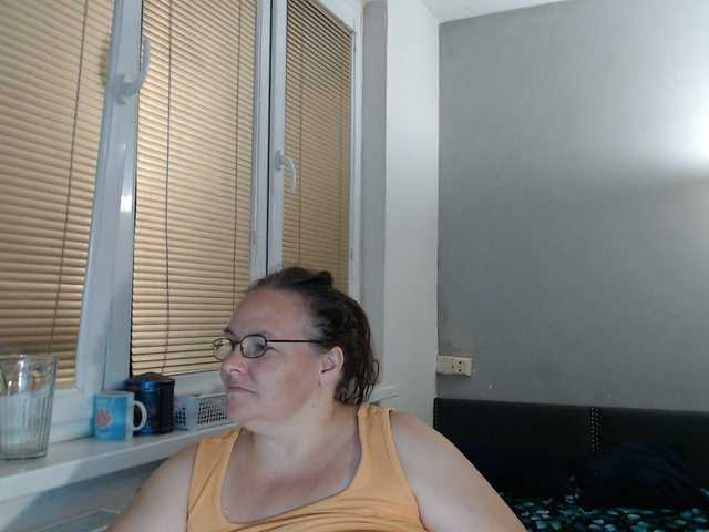Bessy123 live cam on BongaCams