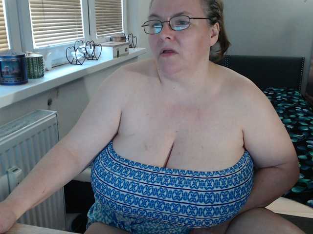 bessy123 live sex show
