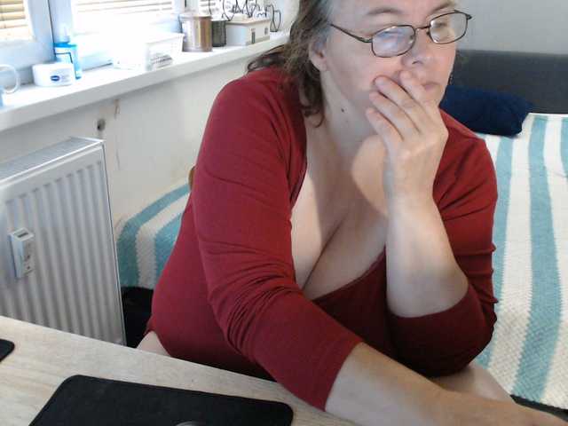 Bessy123 live cam preview