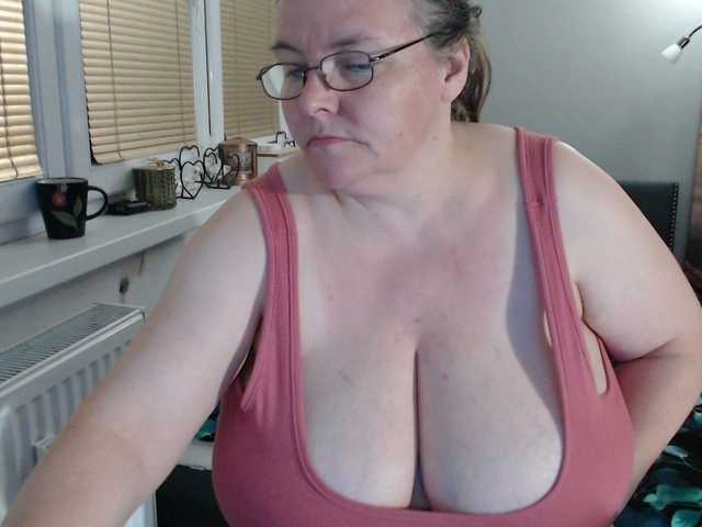 bessy123 cam belle