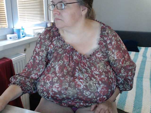 Bessy123 live cam preview