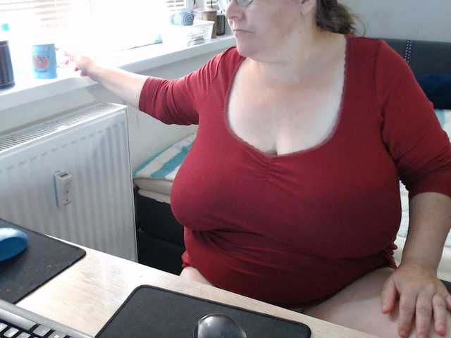 Bessy123 live cam preview