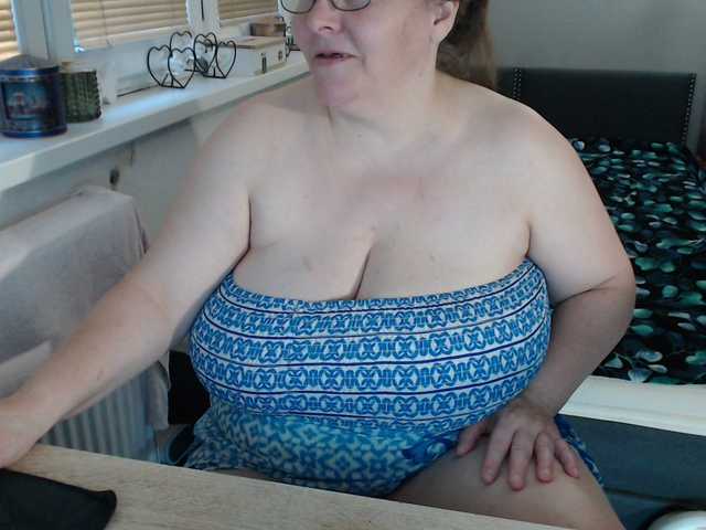 bessy123 live sex show