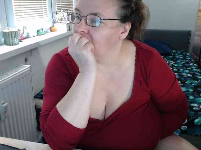 Bessy123 Live Webcam on BongaCams