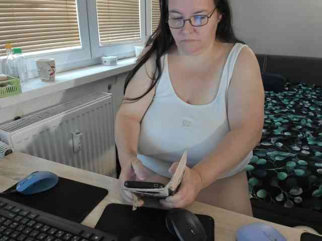 Bessy123 Live Webcam on BongaCams