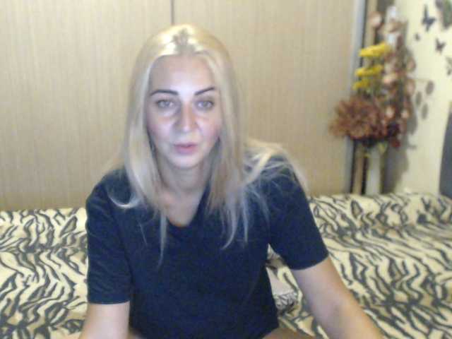 MirabelaSweet live cam on BongaCams