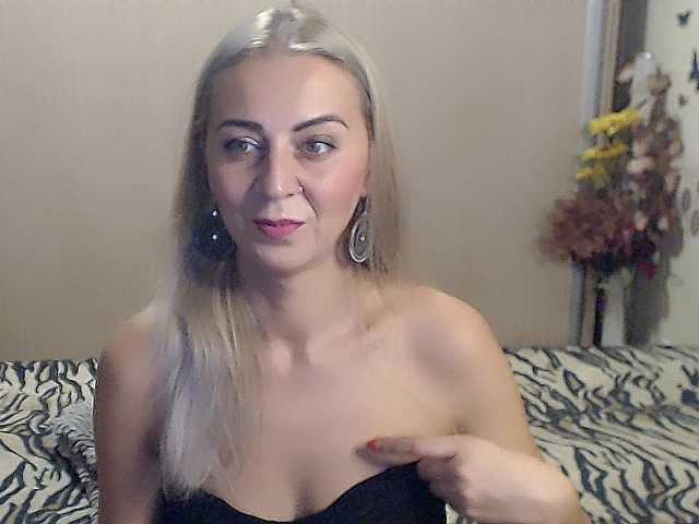 MirabelaSweet live cam on BongaCams