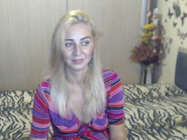 MirabelaSweet live cam on BongaCams
