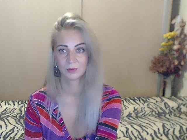 MirabelaSweet webcam