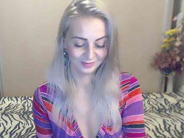 MirabelaSweet webcam