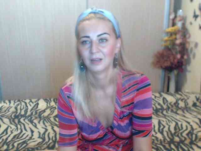 Model: MirabelaSweet