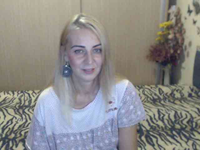 MirabelaSweet webcam