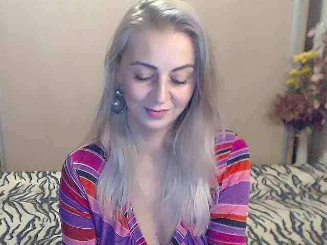 MirabelaSweet webcam