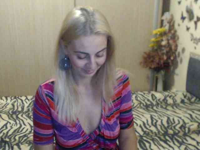 MirabelaSweet webcam