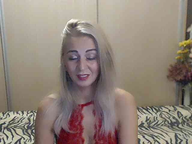 MirabelaSweet webcam