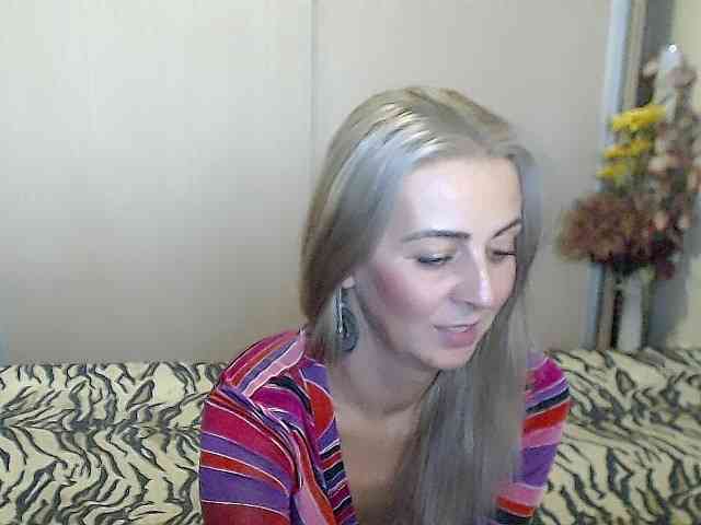 MirabelaSweet webcam