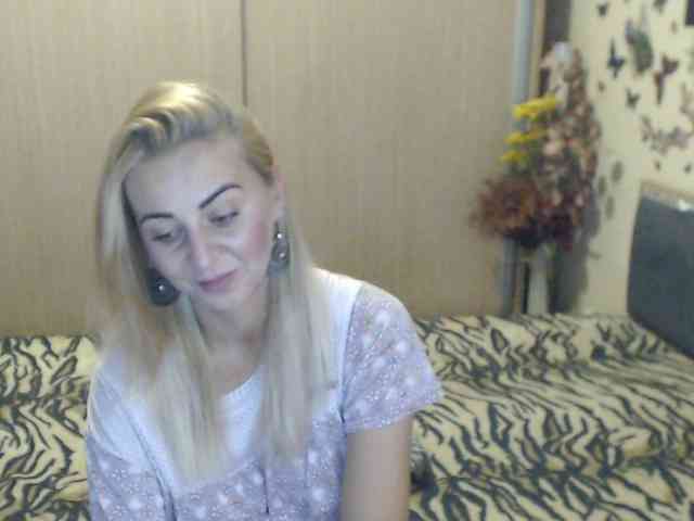 MirabelaSweet webcam